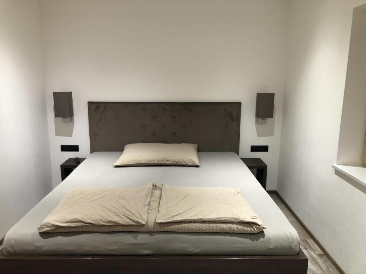 Alpen Andi Apartament *